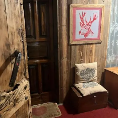 Casa Le Bouquetin Introd